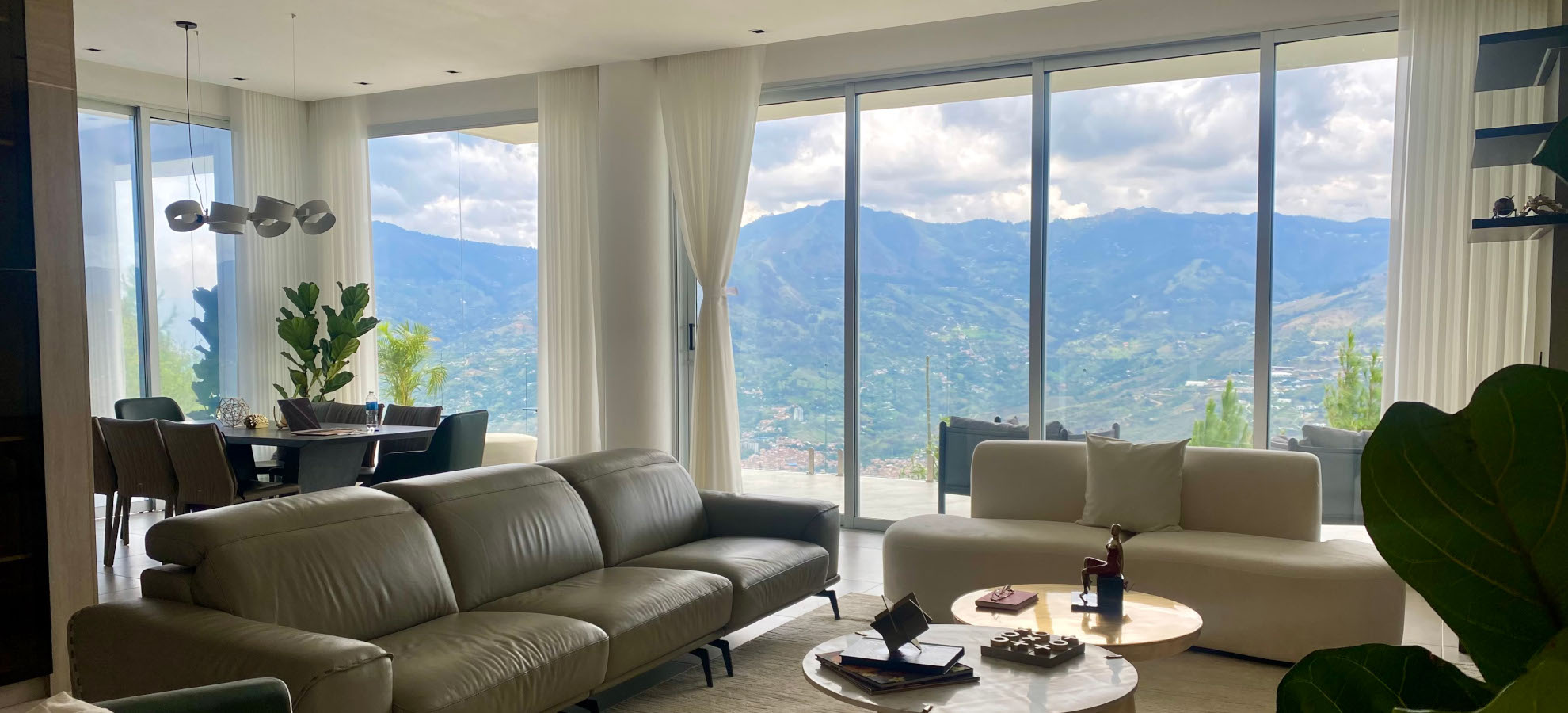 Cortinas y Persianas Home Design